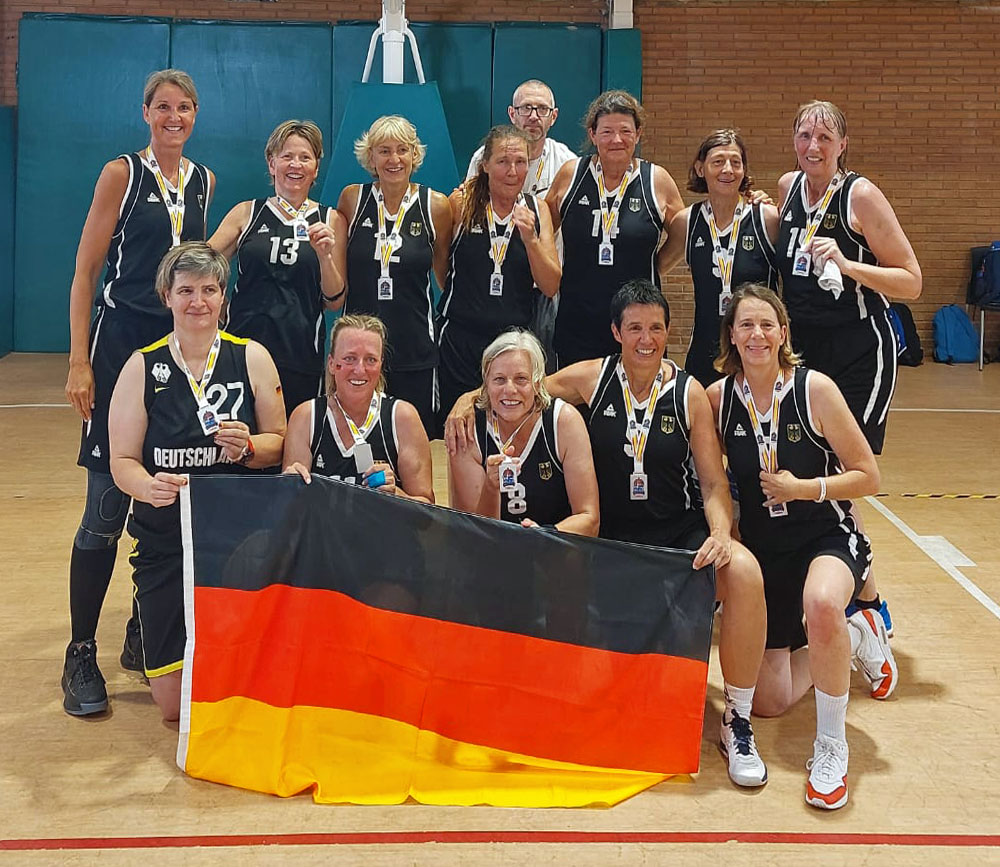 Read more about the article Ü55-Basketballerinnen werden Vize-Europameister 2022