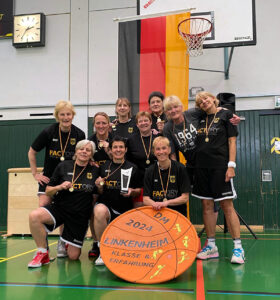 Read more about the article Neusser Spielerinnen erfolgreich im Ü60 DM-Meister-Team