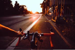 Mehr über den Artikel erfahren Stadtradeln – Steig aufs Rad, sammle Kilometer und sei dabei! 🌿🚴‍♀️🚴‍♂️