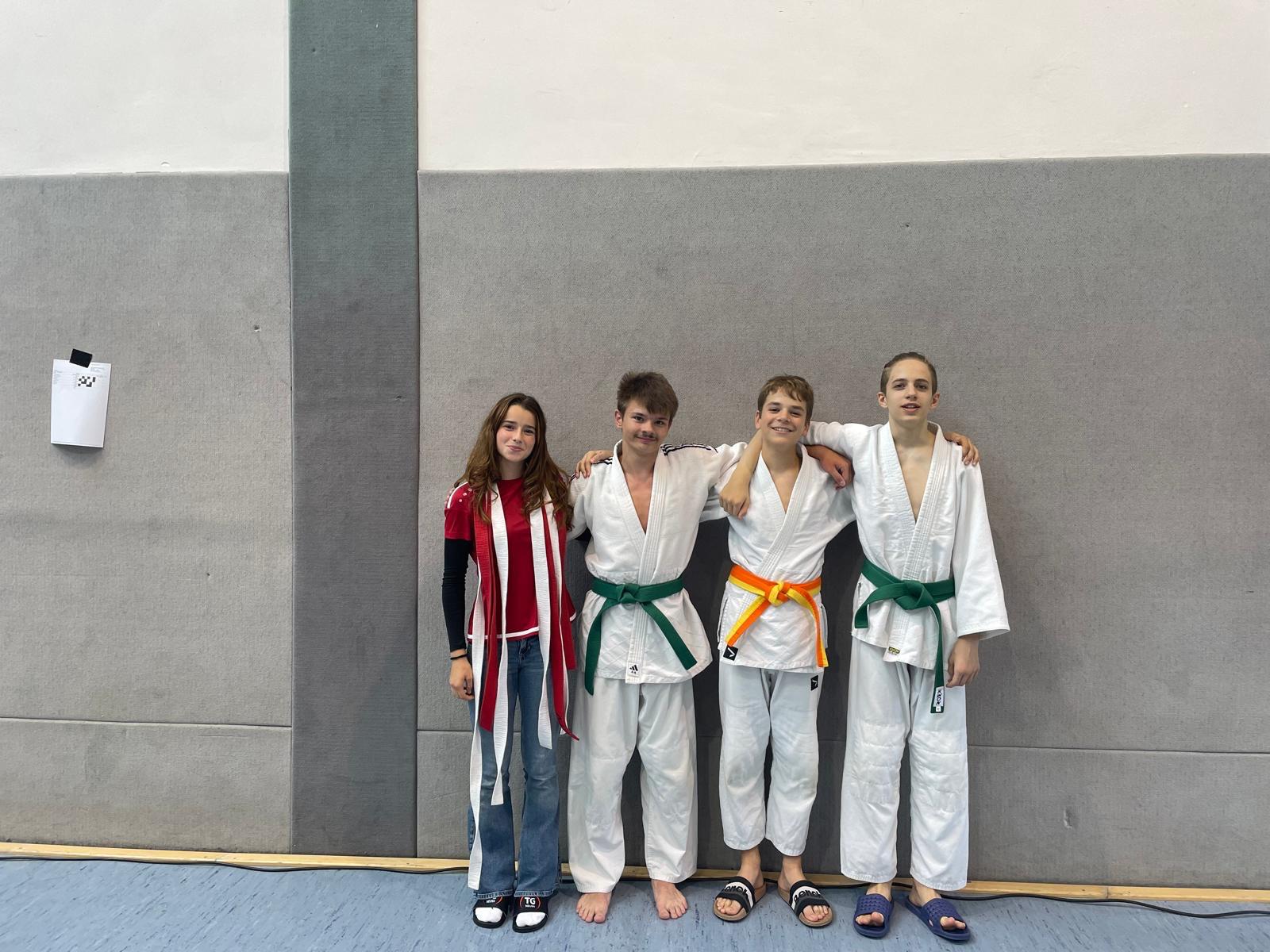 Du betrachtest gerade Erfolgreiches Wettkampfwochenende in Meerbusch 🥋